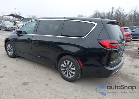 2024 Chrysler Pacifica Hybrid Select из США, поврежденный, VIN 2C4RC1S73RR156938